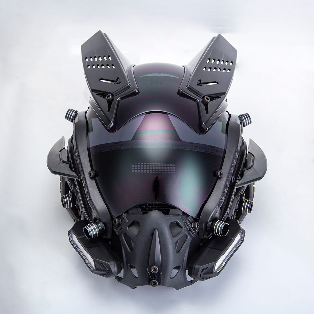FuturFam-cyberpunk-mech-helmet-mask-with-lights-horns-carnival-props