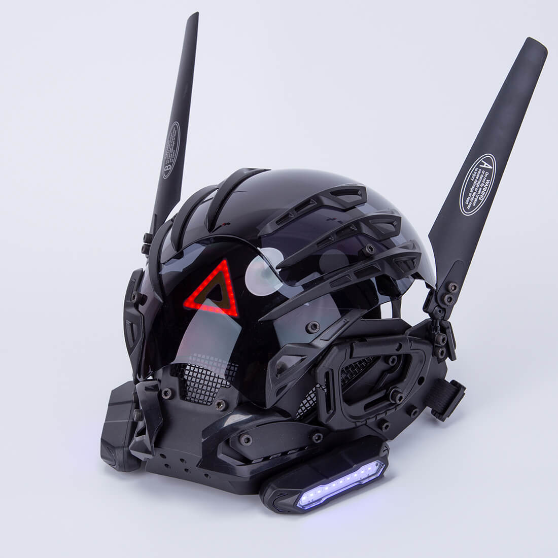 FuturFam-mechanical-cyberpunk-techwear-mask-with-rechargeable-light-for-men-cosplay-prop